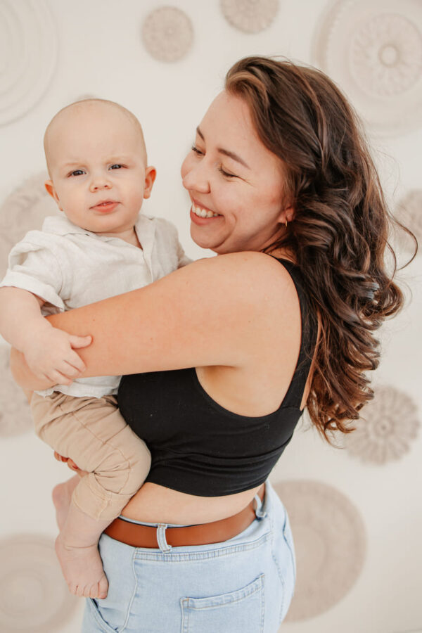 Freya breastfeeding top - black - Image 3