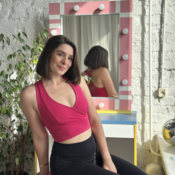 Top z funkcją karmienia Freya - fuksja STRONG MUM